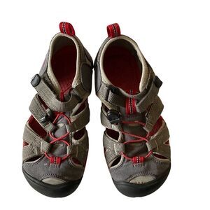 Keen Newport H2 Sandals‎ Waterproof Hiking Sandals Grey Red Kids Size 4